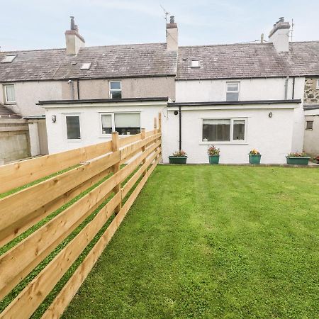 3 Green Terrace Gaerwen Exterior photo