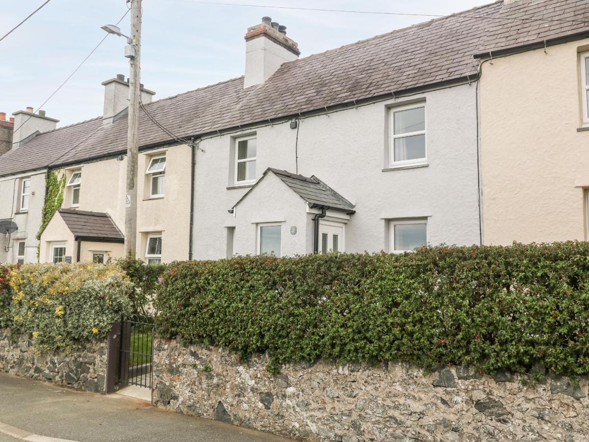 3 Green Terrace Gaerwen Exterior photo